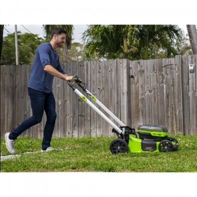 GREENWORKS SAVAEIGĖ VEJAPJOVĖ 46 cm 48V(2x24V) gd24x2lm46sp4k44X (su 4x4Ah akumuliatoriais) +  GD24CS30 AKUMULIATORINIS GRANDININIS PJŪKLAS 3