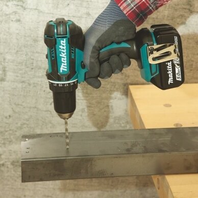 Makita DDF482RT1J gręžtuvas - suktuvas (18 V Li-Ion. 1 x 5 Ah ) 2