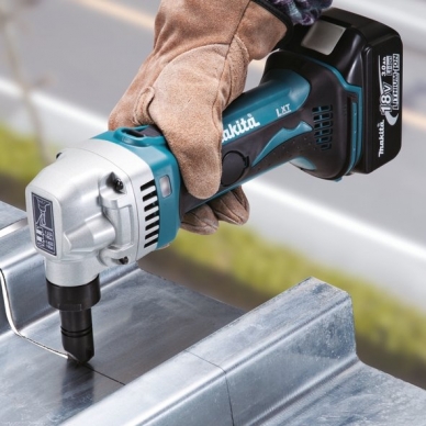 Makita DJN161Z Akumuliatorinės skardos žirklės (18v Be akumuliatorių ir kroviklio) 1