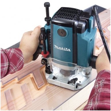 Makita RP2303FCXJ frezeris 1